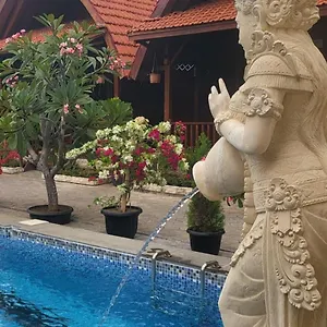 Uli Wood Villa, Bali - Near Gwk Jimbaran (Bali)
